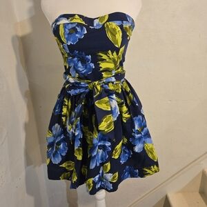 Hollister Floral Strapless Dress Size M